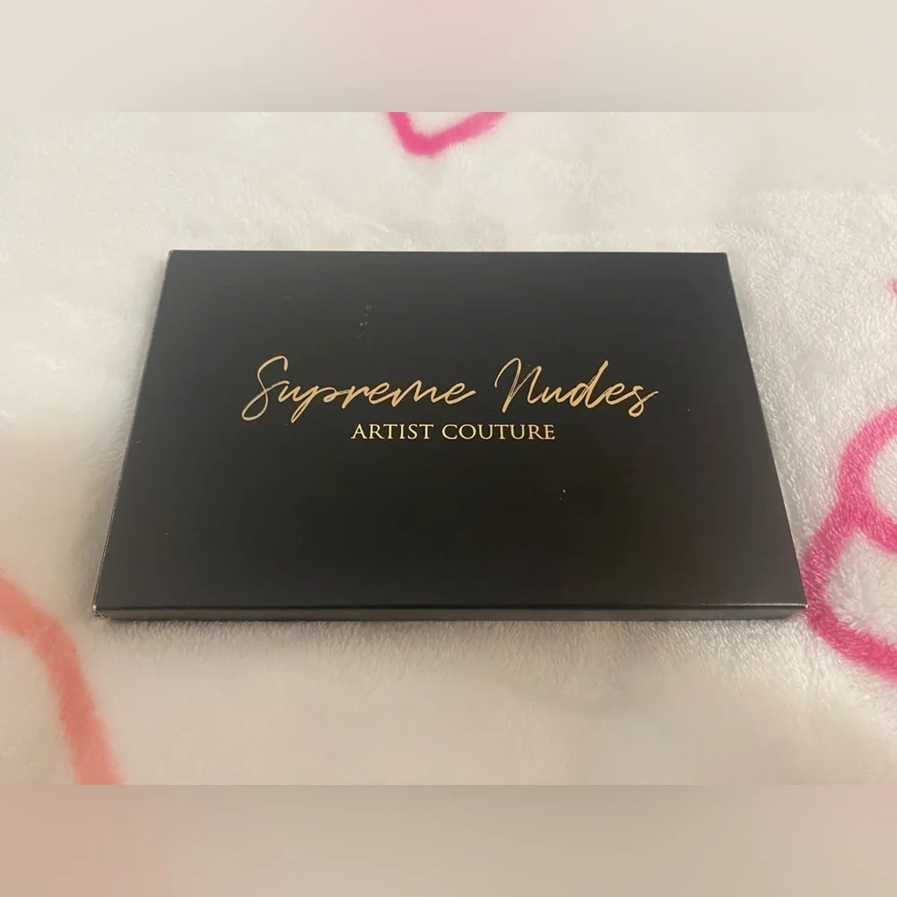 Artist Couture Luxe Nudes Eyeshadow Palette
